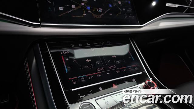 Audi Q8 (4M) 55 TFSI Quattro Premium 2023 — фото 32