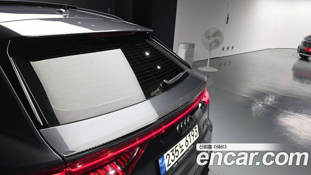 Audi Q8 (4M) 55 TFSI Quattro Premium 2023 — фото 39