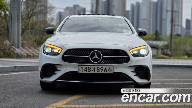 Mercedes-Benz E-Class (W213) E220d 4MATIC AMG Line 2022 — фото 3