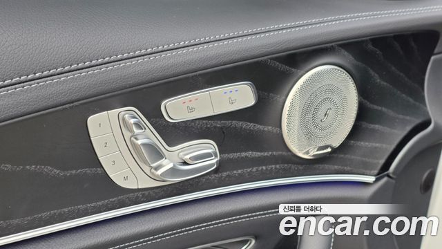 Mercedes-Benz E-Class (W213) E220d 4MATIC AMG Line 2022 — фото 10