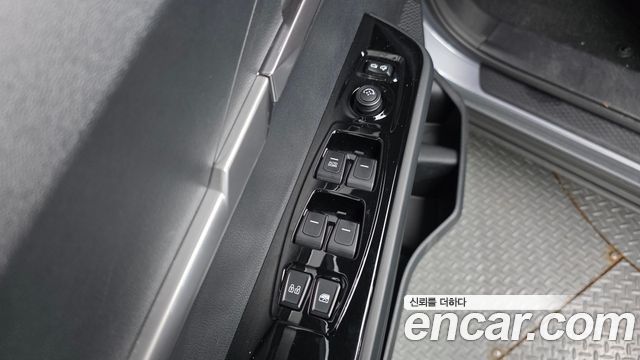 KG Mobility (SsangYong) Torres Gasoline 1.5 2WD TV5 2025 — фото 11