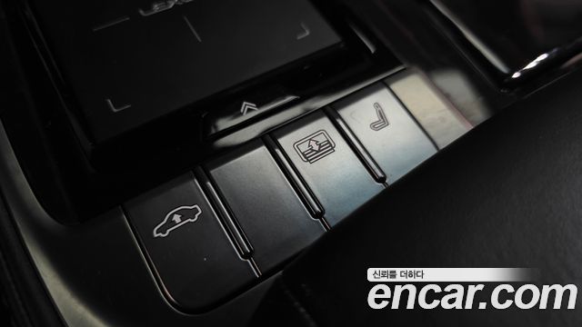 Lexus LS500 (V) 3.5 Luxury AWD 2018 — фото 15