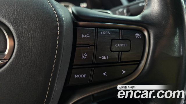Lexus LS500 (V) 3.5 Luxury AWD 2018 — фото 17