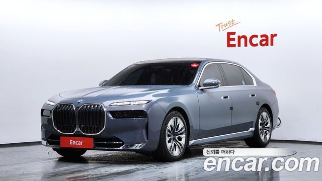 BMW 7 Series (G70) 740i sDrive Design Pure Excellence
