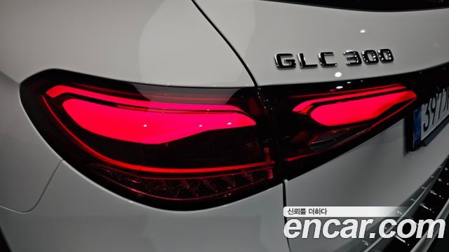 Mercedes-Benz GLC-Class (X254) GLC300 4MATIC AMG Line 2026 — фото 23