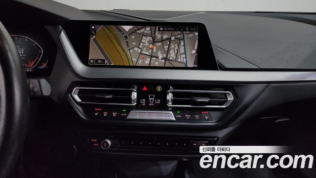 BMW 1 Series (F40) 120i M Sports 2022 — фото 13