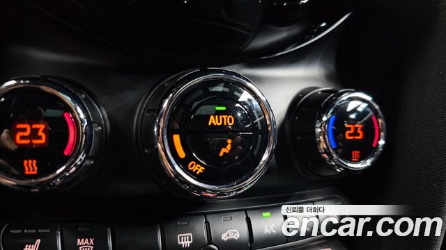MINI Cooper Classic Plus 3rd 2022 — фото 16