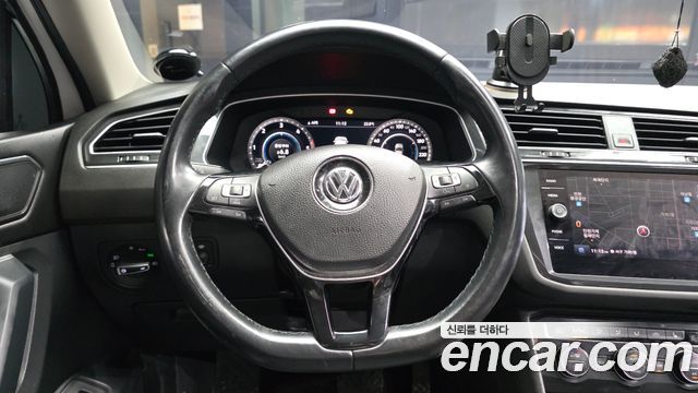 Volkswagen Tiguan Allspace 2.0 TDI Prestige 2018 — фото 13