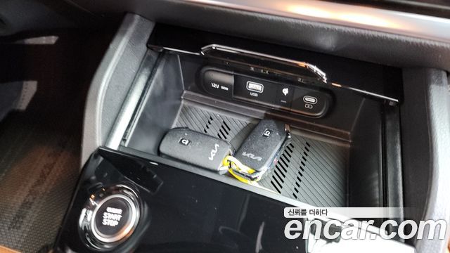 Kia Sportage Hybrid (V) Nobleless 2WD 2023 — фото 12