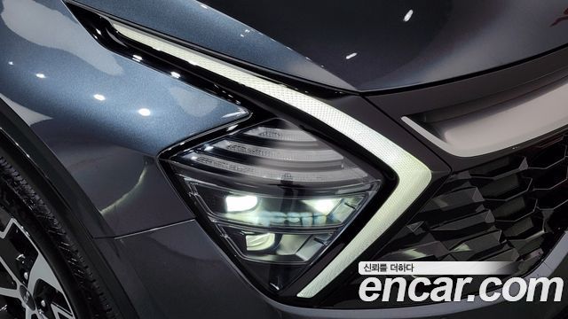 Kia Sportage Hybrid (V) Nobleless 2WD 2023 — фото 22