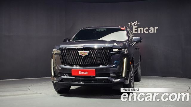 Cadillac Escalade (V) 6.2 Sports Platinum 2022 — фото 3