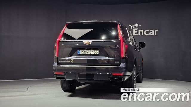 Cadillac Escalade (V) 6.2 Sports Platinum 2022 — фото 4