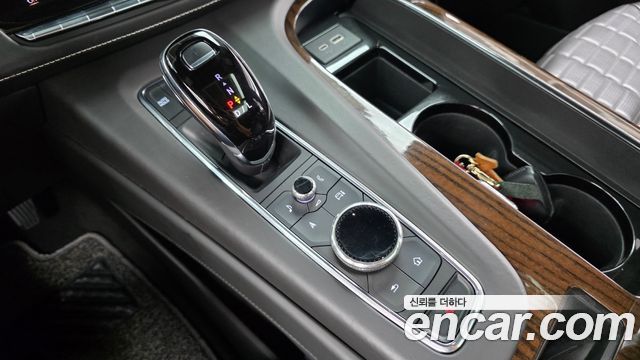 Cadillac Escalade (V) 6.2 Sports Platinum 2022 — фото 9