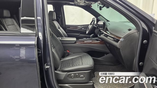 Cadillac Escalade (V) 6.2 Sports Platinum 2022 — фото 15