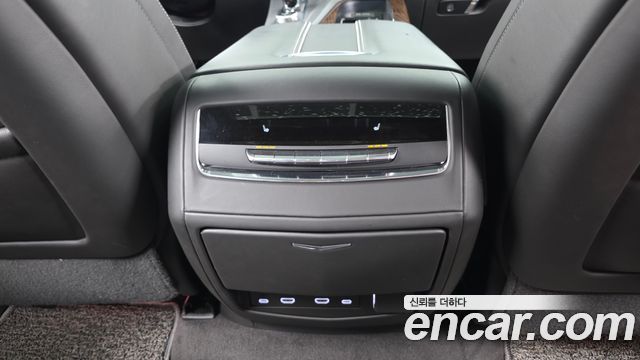 Cadillac Escalade (V) 6.2 Sports Platinum 2022 — фото 22