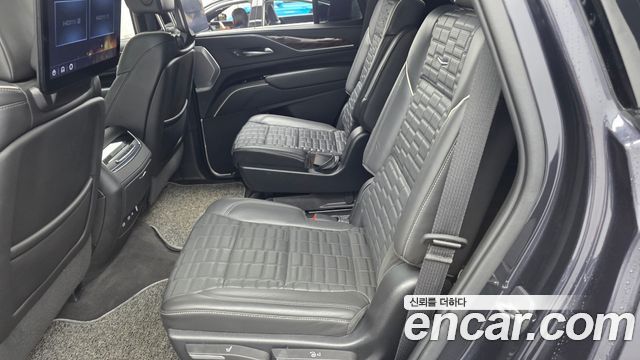 Cadillac Escalade (V) 6.2 Sports Platinum 2022 — фото 32