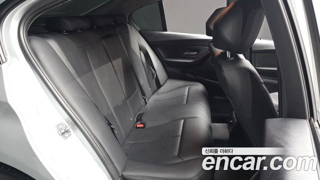 BMW 3 Series (F30) 320d 2013 — фото 16