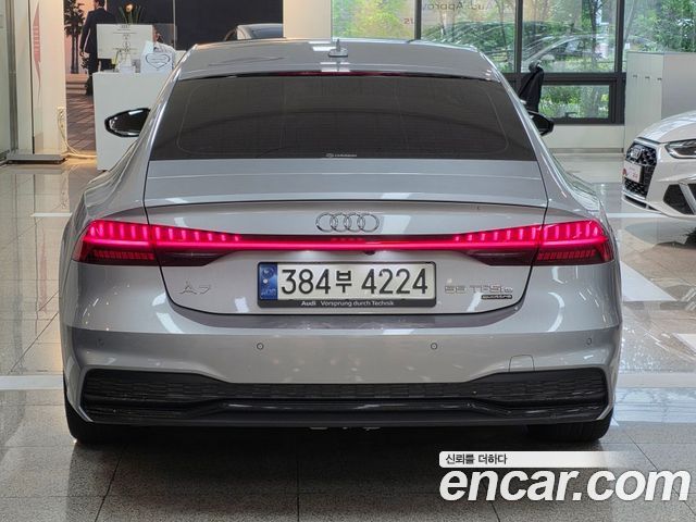 Audi A7 (4K) 55 TFSI e Quattro Premium 2023 — фото 4