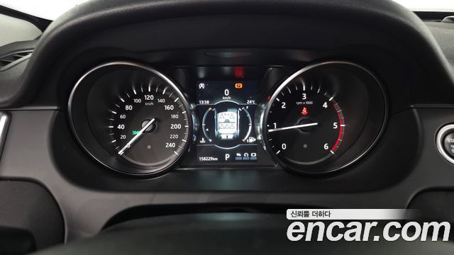 Land Rover Discovery Sport 2.0 TD4 SE (150PS) 2018 — фото 8