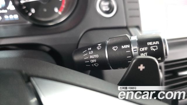 Land Rover Discovery Sport 2.0 TD4 SE (150PS) 2018 — фото 17