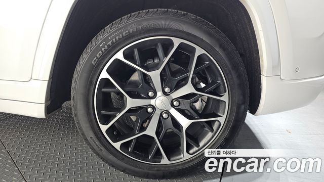 Jeep Grand Cherokee (WL) 4xe Summit Reserve 2023 — фото 21