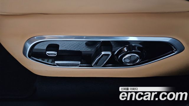 Jeep Grand Cherokee (WL) 4xe Summit Reserve 2023 — фото 31
