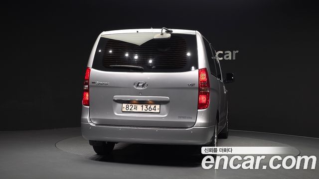 Hyundai Grand Starex Van 3-Seater Smart 2021 — фото 4