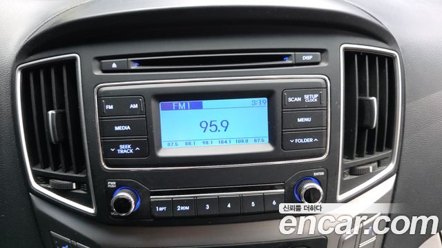 Hyundai Grand Starex Van 3-Seater Smart 2021 — фото 14