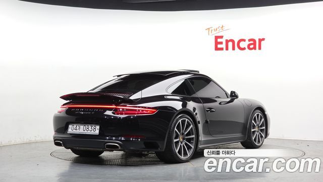 Porsche 911 Carrera 4 991 2017 — фото 2