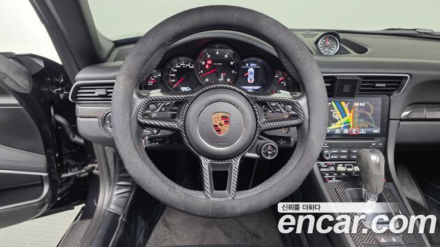 Porsche 911 Carrera 4 991 2017 — фото 17