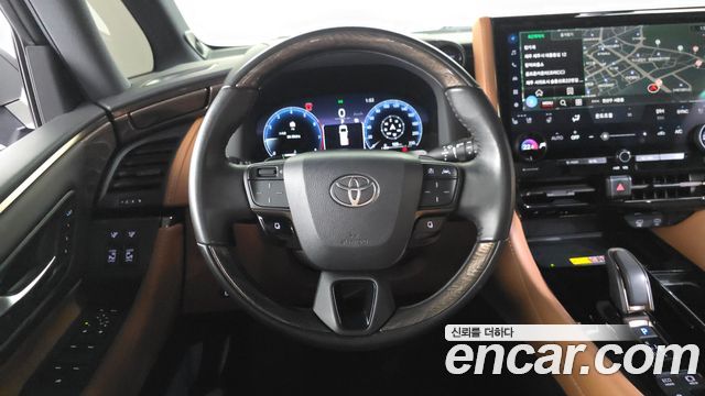 Toyota Alphard (IV) 2.5 HEV Executive AWD 2025 — фото 17