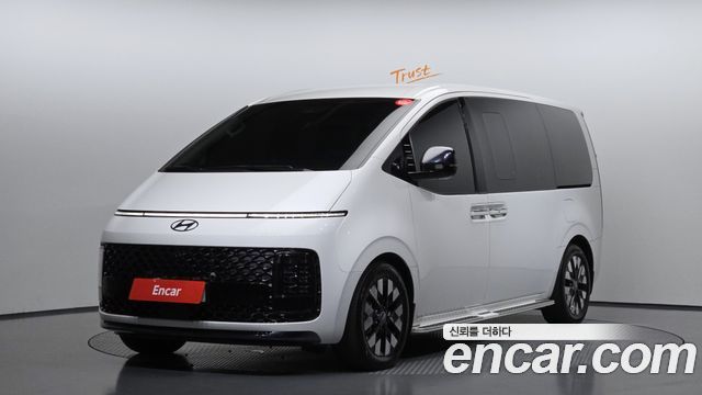 Hyundai Staria 4WD Lounge 9-Seater Inspiration 2025 — фото 1