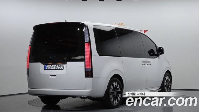 Hyundai Staria 4WD Lounge 9-Seater Inspiration 2025 — фото 2