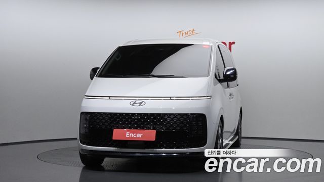 Hyundai Staria 4WD Lounge 9-Seater Inspiration 2025 — фото 3