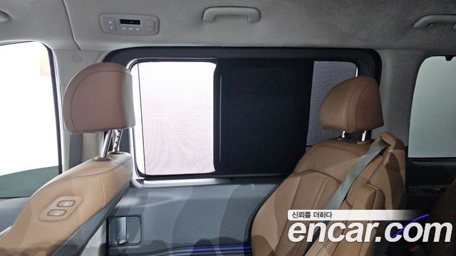 Hyundai Staria 4WD Lounge 9-Seater Inspiration 2025 — фото 16