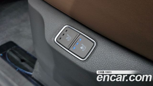 Hyundai Staria 4WD Lounge 9-Seater Inspiration 2025 — фото 17