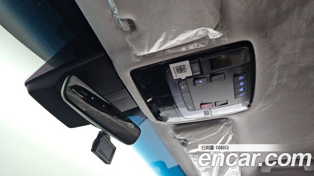 Hyundai Staria 4WD Lounge 9-Seater Inspiration 2025 — фото 19
