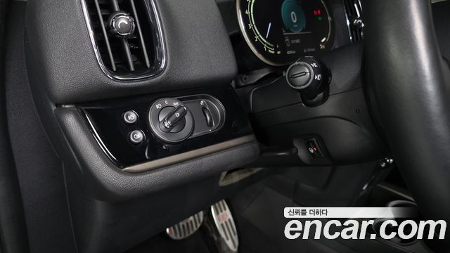 MINI Cooper Countryman Classic 2nd 2024 — фото 15