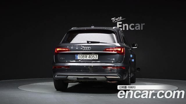 Audi Q5 (FY) 45 TFSI Quattro 2021 — фото 4