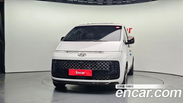 Hyundai Staria 4WD Lounge 7-Seater Inspiration 2024 — фото 3