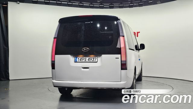 Hyundai Staria 4WD Lounge 7-Seater Inspiration 2024 — фото 4