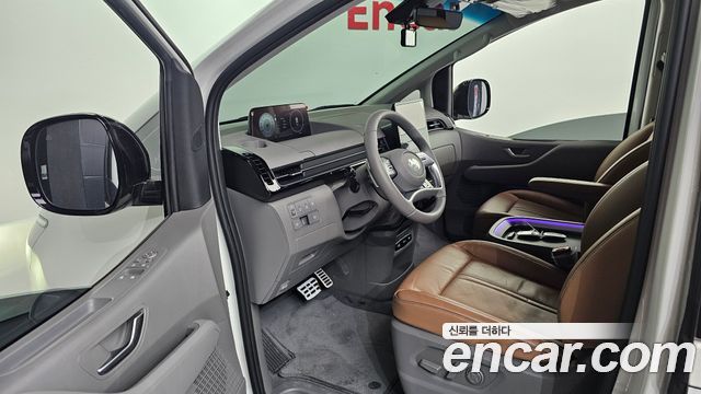 Hyundai Staria 4WD Lounge 7-Seater Inspiration 2024 — фото 10