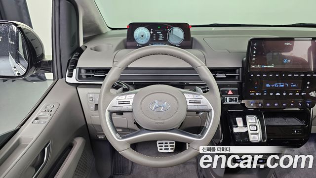 Hyundai Staria 4WD Lounge 7-Seater Inspiration 2024 — фото 15