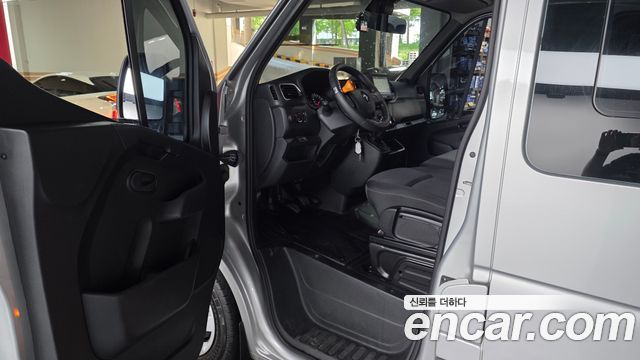 Renault Korea Master 2.3 15-Seater 2020 — фото 10