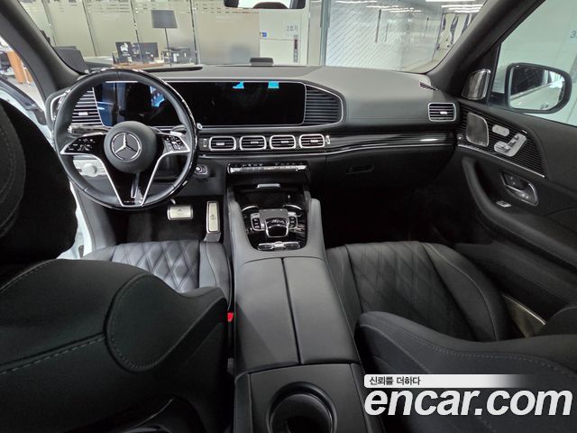 Mercedes-Benz GLS-Class (X167) Maybach GLS600 4MATIC 2025 — фото 18
