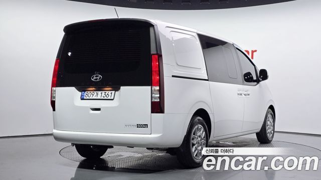 Hyundai Staria HEV 1.6 Cargo 5-Seater Modern 2025 — фото 2