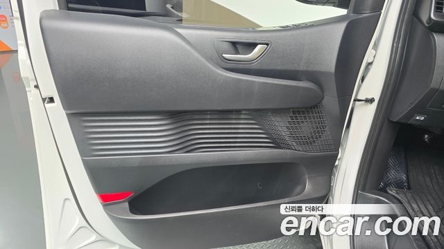 Hyundai Staria HEV 1.6 Cargo 5-Seater Modern 2025 — фото 24