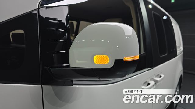 Hyundai Staria HEV 1.6 Cargo 5-Seater Modern 2025 — фото 30