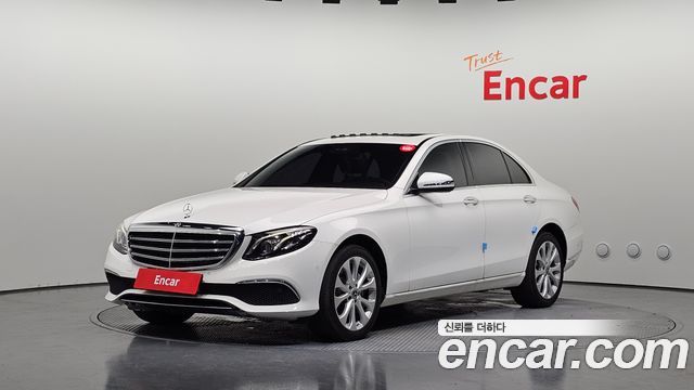 Mercedes-Benz E-Class (W213) E220d 4MATIC Exclusive 2020 — фото 1