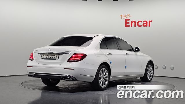 Mercedes-Benz E-Class (W213) E220d 4MATIC Exclusive 2020 — фото 2